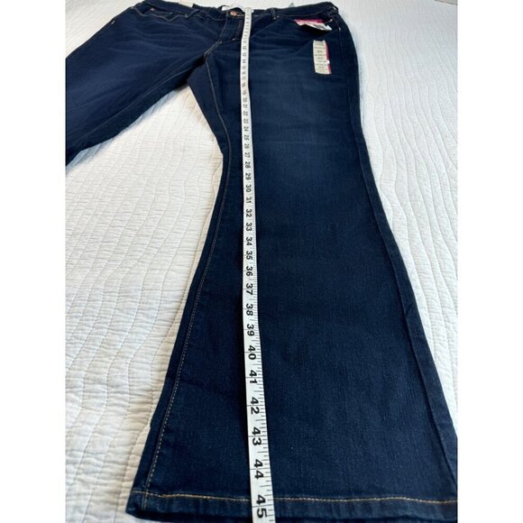 Levi’s Women's Signature Mid Rise BootCut Simply Stretch Jeans SZ 22M NEW Wester - Picture 8 of 9